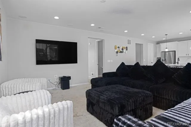 3856 Fultondale Street Aurora, CO 80019