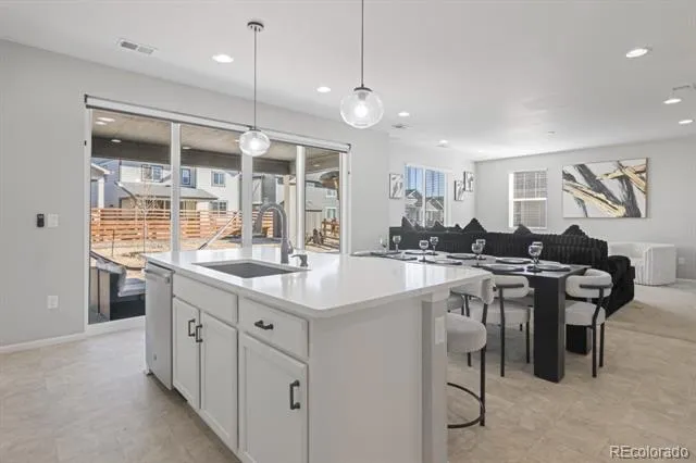 3856 Fultondale Street Aurora, CO 80019