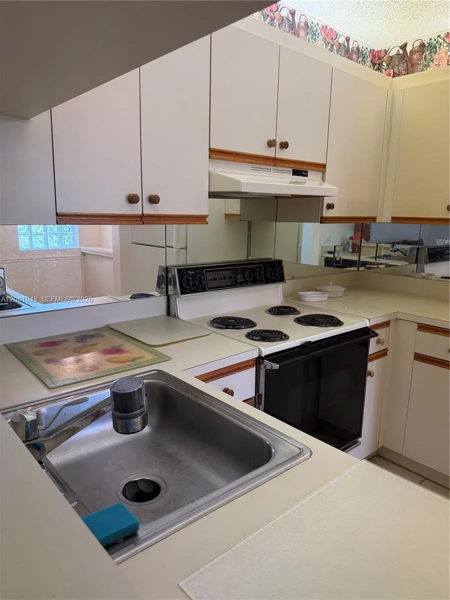 5438 Verona Dr #B Boynton Beach, FL 33437