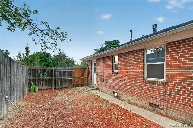 1316 Fulton Street Aurora, CO 80010