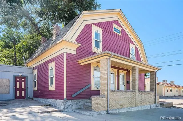1010-1012 West Street Pueblo, CO 81003