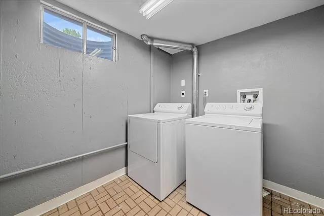 1654 S Endicott Street Denver, CO 80232