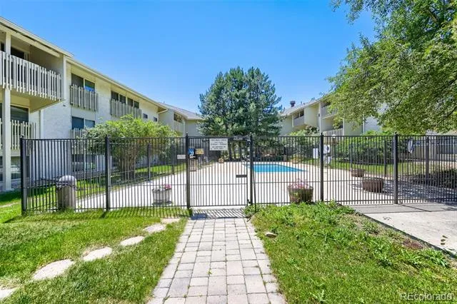 2707 Valmont Road #212C Boulder, CO 80304
