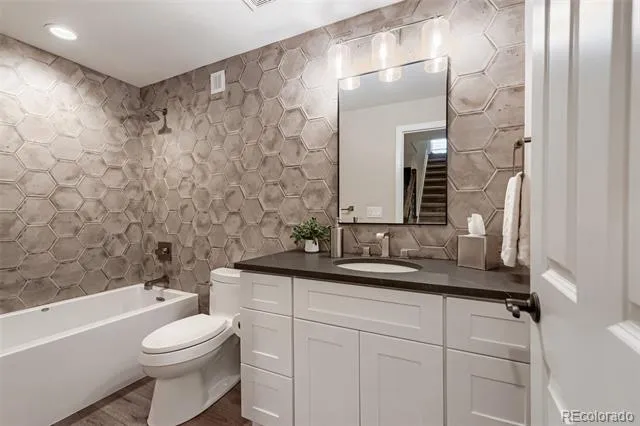 10283 Bentwood Lane Littleton, CO 80126