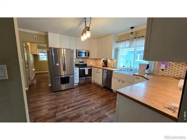 611 Douglas Street Sterling, CO 80751