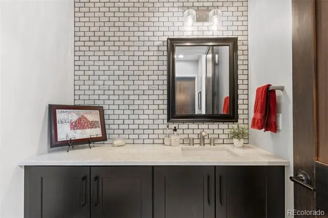 6510 Canyonpoint Road Castle Pines, CO 80108