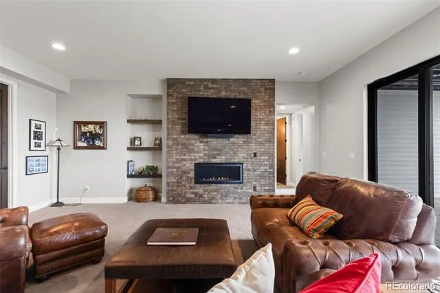6510 Canyonpoint Road Castle Pines, CO 80108