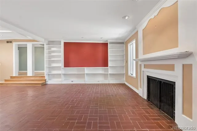 26 Oak Avenue Colorado Springs, CO 80906