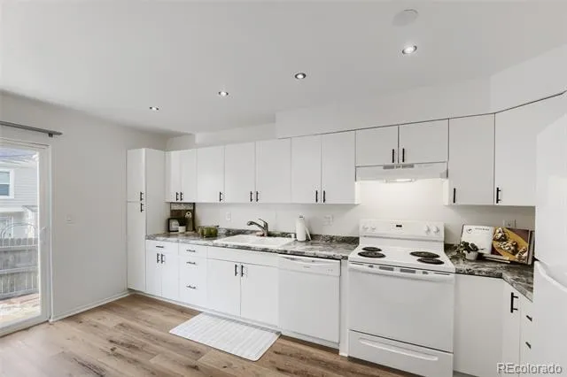 10742 Foxwood Court Parker, CO 80138
