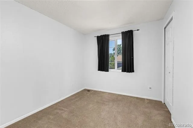 1584 S Fraser Way Aurora, CO 80012