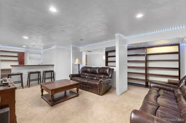 1584 S Fraser Way Aurora, CO 80012