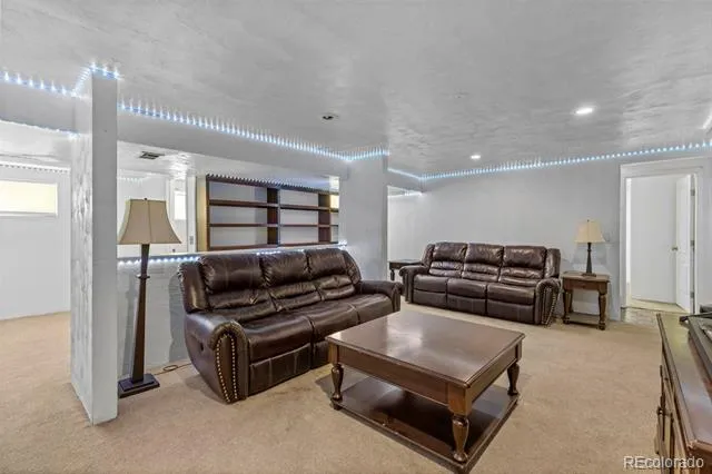 1584 S Fraser Way Aurora, CO 80012