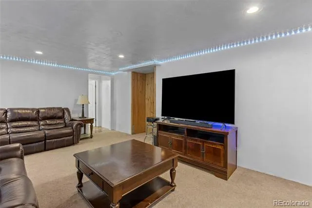1584 S Fraser Way Aurora, CO 80012