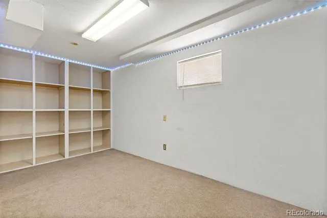 1584 S Fraser Way Aurora, CO 80012