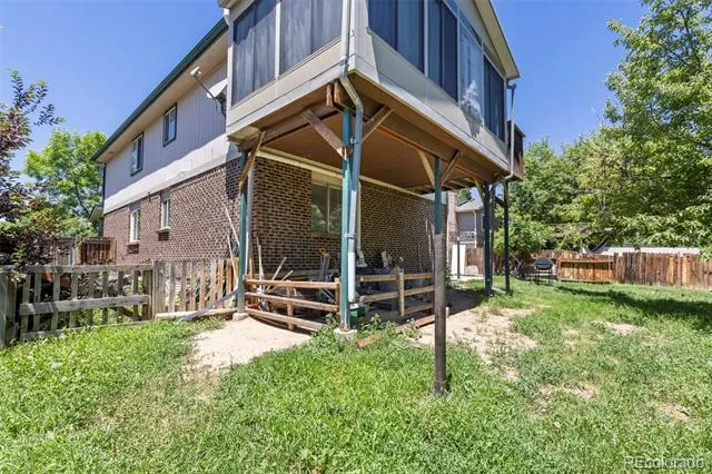 1584 S Fraser Way Aurora, CO 80012