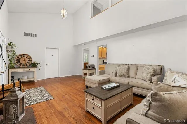 1584 S Fraser Way Aurora, CO 80012