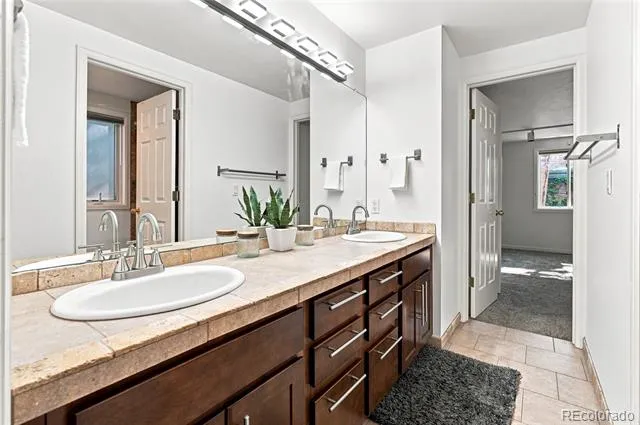 690 Pennsylvania Street #A5 Denver, CO 80203