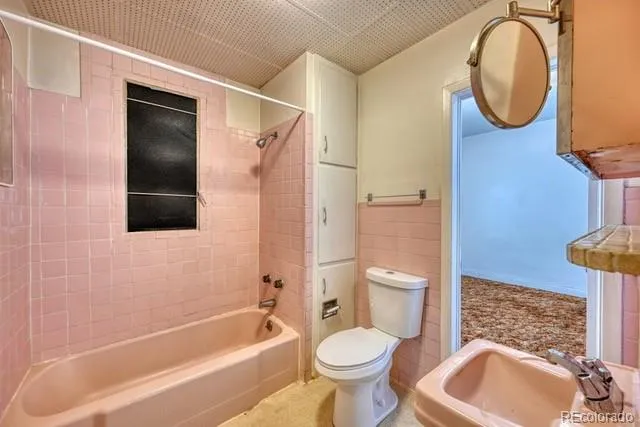 3326 W 24th Avenue Denver, CO 80211