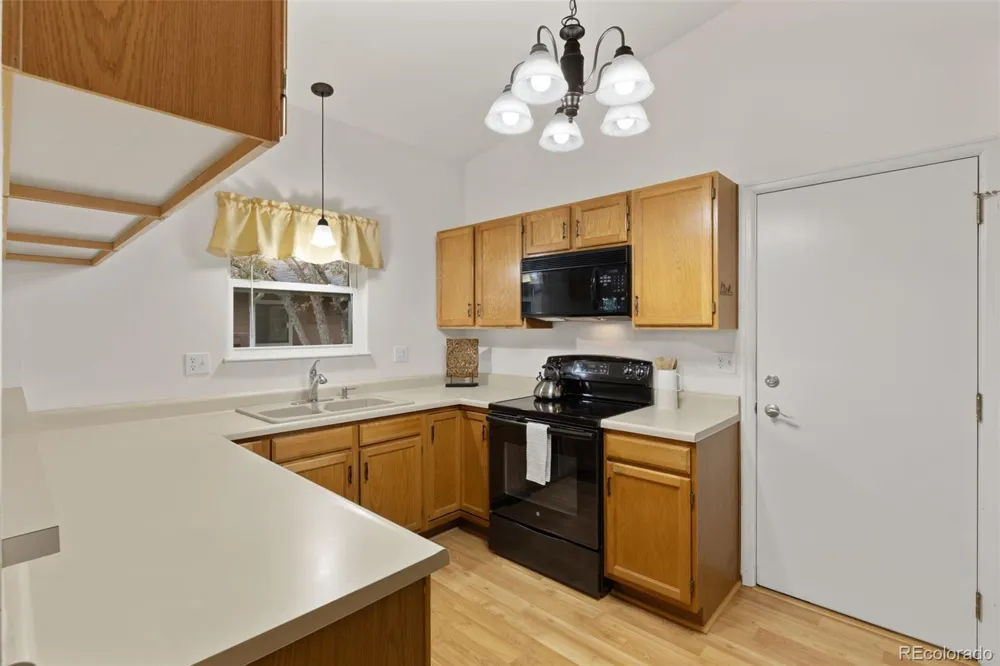 2544 Patriot Heights Colorado Springs, CO 80904