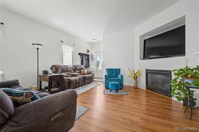 409 Dee Road Johnstown, CO 80534