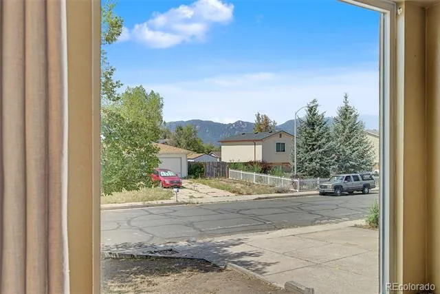 4711 Keith Circle Colorado Springs, CO 80916