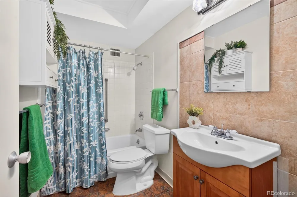 695 S Alton Way #9A Denver, CO 80247