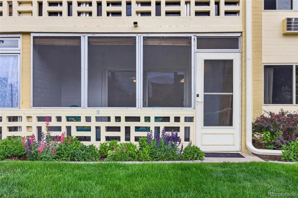 695 S Alton Way #9A Denver, CO 80247