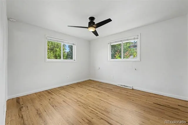 520 Iola Street Aurora, CO 80010