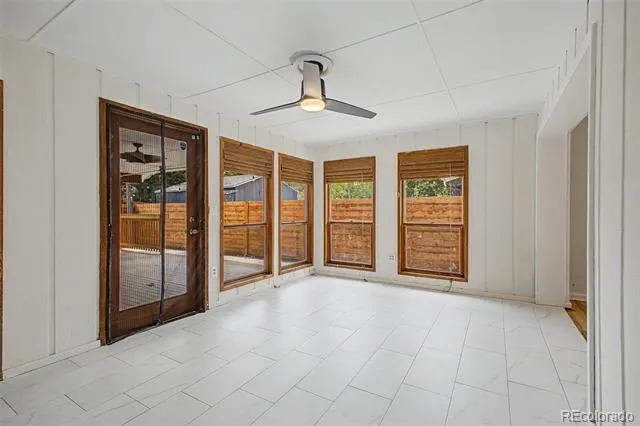 520 Iola Street Aurora, CO 80010