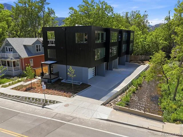 1633 17th Street #A Boulder, CO 80302