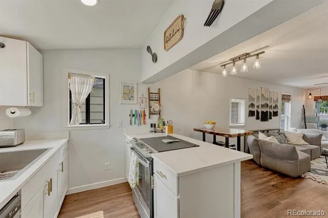 705 Corona Street Colorado Springs, CO 80903