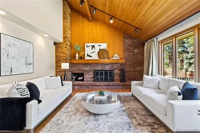 7807 S Forest Street Centennial, CO 80122