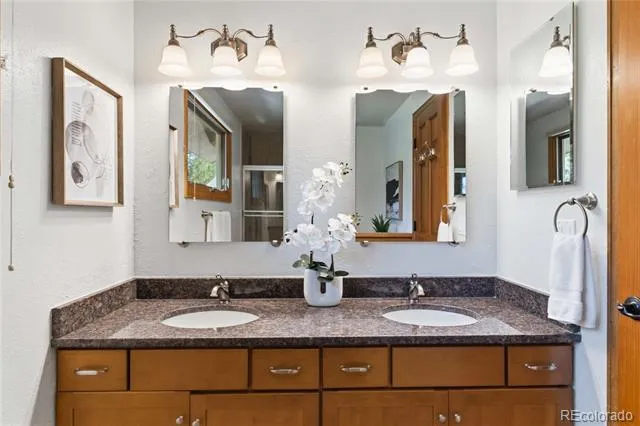 7807 S Forest Street Centennial, CO 80122
