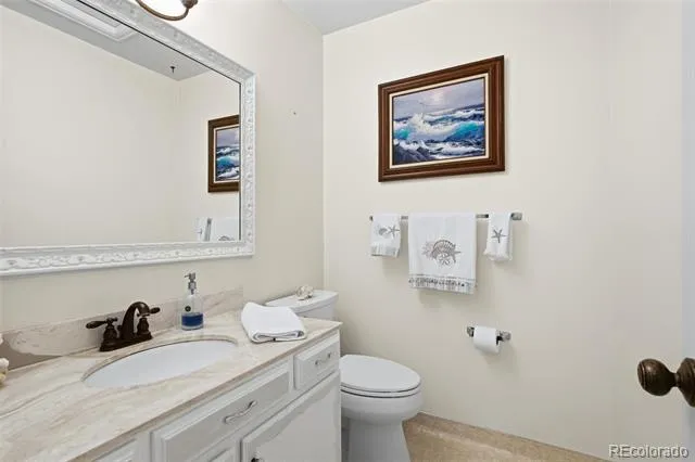 2654 S Ames Way Lakewood, CO 80227
