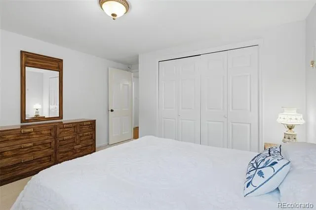 2654 S Ames Way Lakewood, CO 80227
