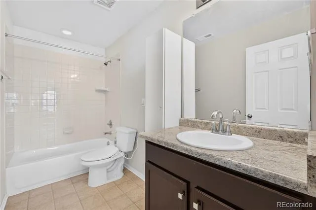 7167 S Patsburg Way Aurora, CO 80016