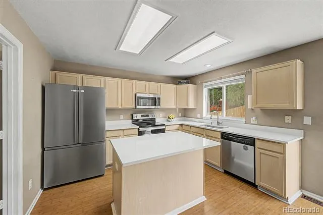 19584 E Ithaca Place Aurora, CO 80013