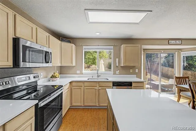 19584 E Ithaca Place Aurora, CO 80013
