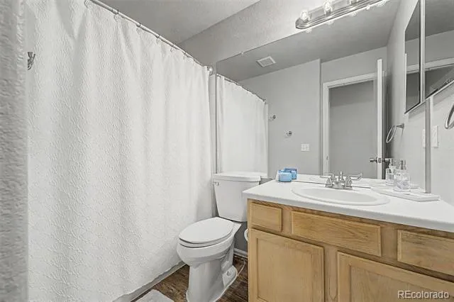 19584 E Ithaca Place Aurora, CO 80013