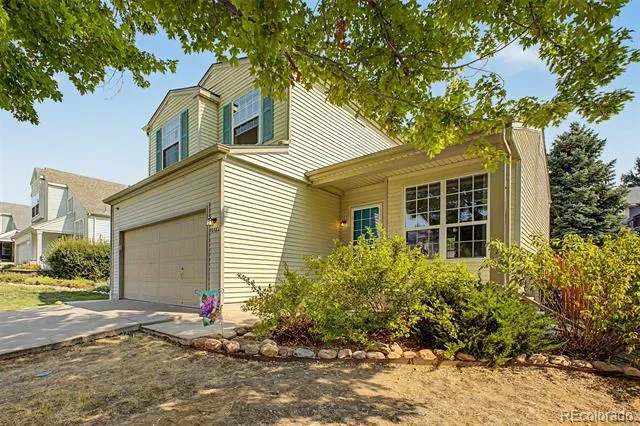 19584 E Ithaca Place Aurora, CO 80013