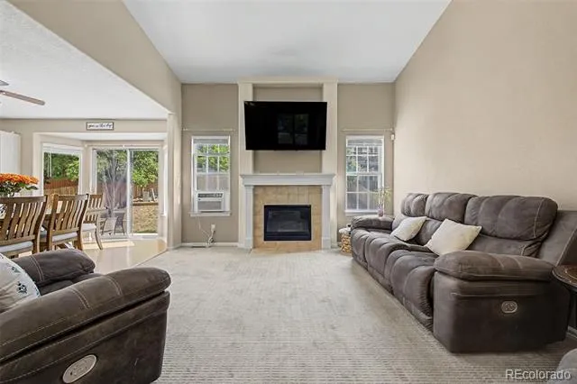 19584 E Ithaca Place Aurora, CO 80013