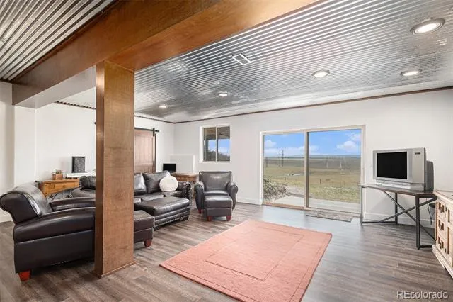 23318 County Road 5 Elbert, CO 80106