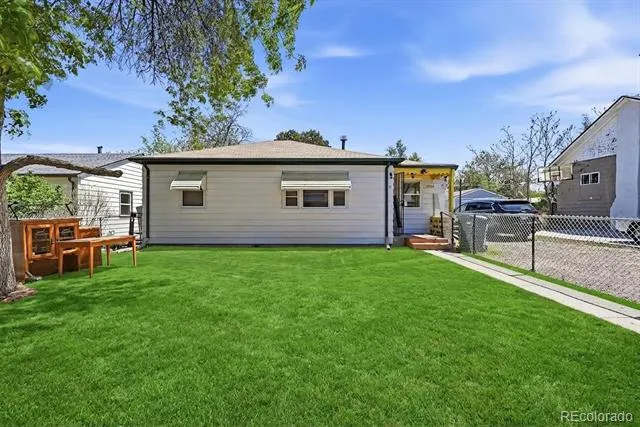 1356 Iola Street Aurora, CO 80010