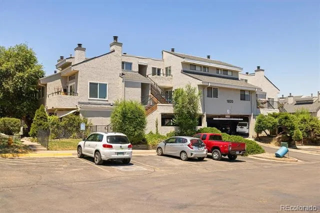 1820 Newland Court #204 Lakewood, CO 80214