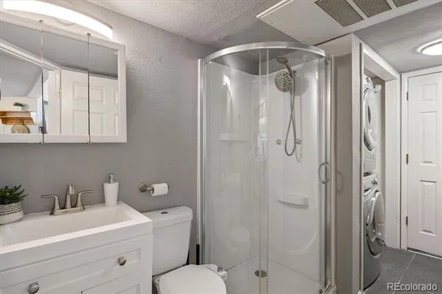 1820 Newland Court #204 Lakewood, CO 80214