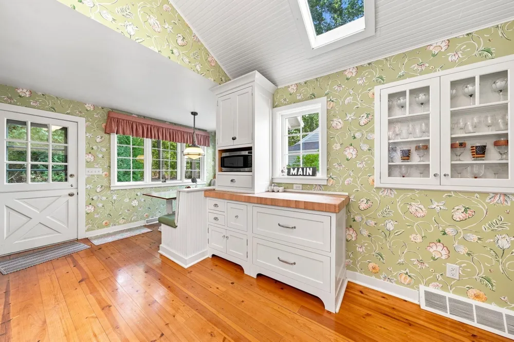 505 Main Street Leland Township, MI 49654