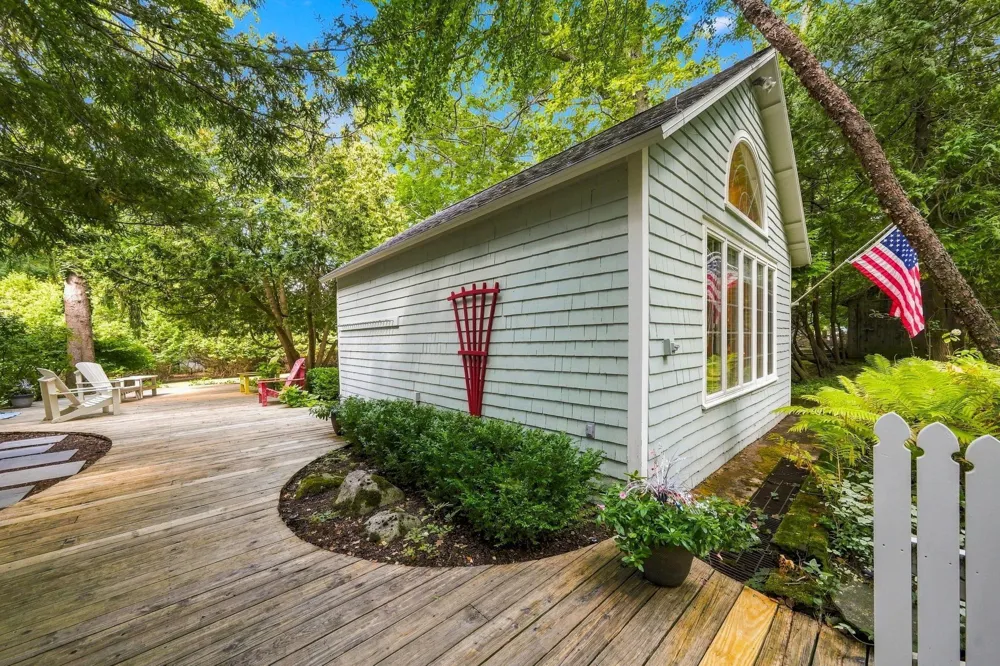 505 Main Street Leland Township, MI 49654