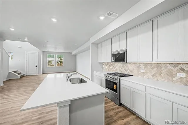 5802 Perth Street Aurora, CO 80019