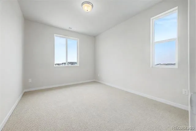5802 Perth Street Aurora, CO 80019