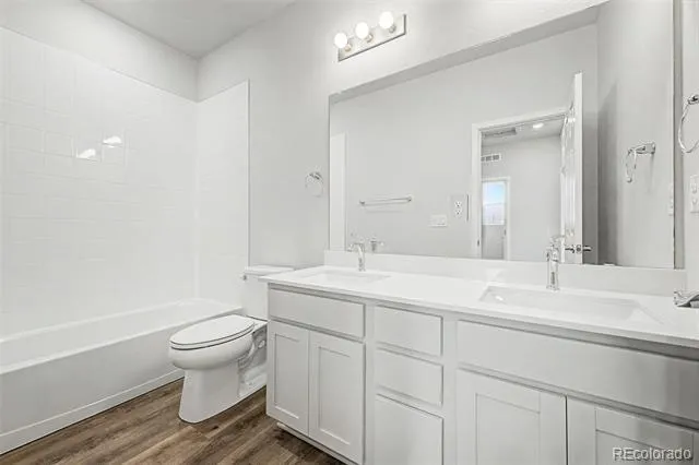 5802 Perth Street Aurora, CO 80019